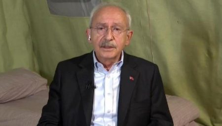 Kılıçdaroğlu, sarsıntı bölgesinden canlı yayına bağlandı: 50 bin kişinin vefatından kim sorumlu?