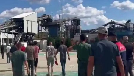 Hareketteki maden emekçileri ve sendika yöneticilerine silahlı taarruz teşebbüsü savı